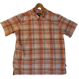 Patagonia‎ Shirt Mens Size XL Button Up Multicolored Textured Short Sleeve